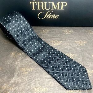 PRESIDENT DONALD J TRUMP Signature Collection Tie